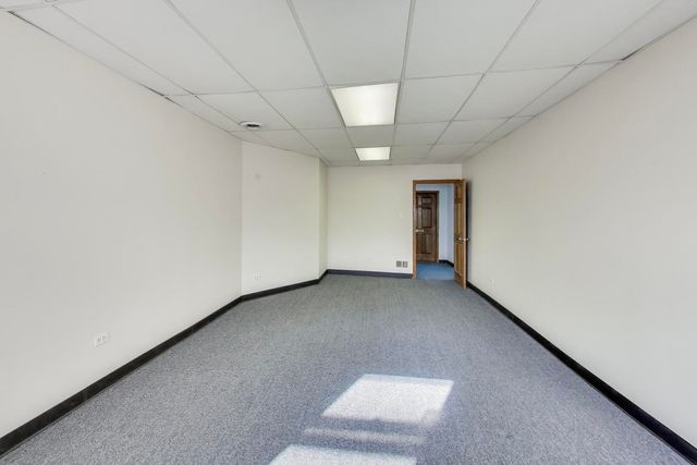 7401 Madison Street 4, Forest Park, IL 60130