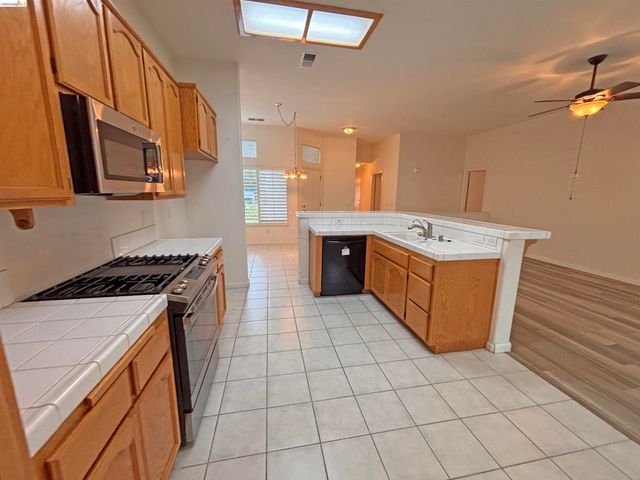 1574 Spigold Way, Brentwood, CA 94513