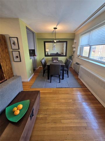 89-35 155th Ave 6K, Howard Beach, NY 11414