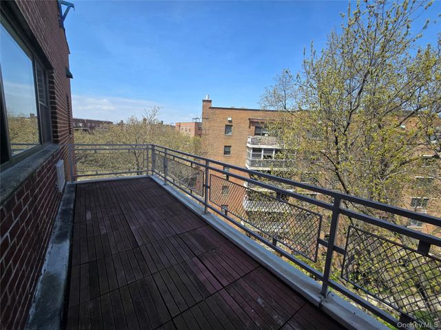 89-35 155th Ave 6K, Howard Beach, NY 11414