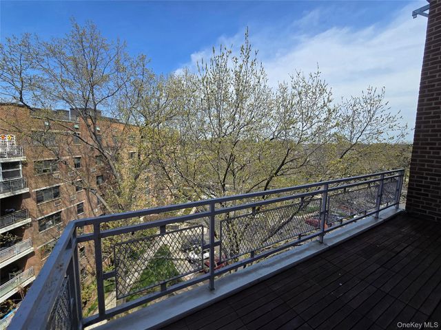 89-35 155th Ave 6K, Howard Beach, NY 11414