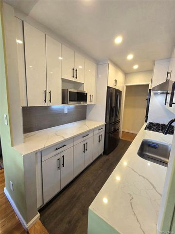 89-35 155th Ave 6K, Howard Beach, NY 11414