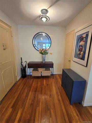89-35 155th Ave 6K, Howard Beach, NY 11414