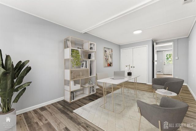 14 Mayling Court, Edison, NJ 08837