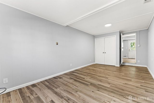 14 Mayling Court, Edison, NJ 08837