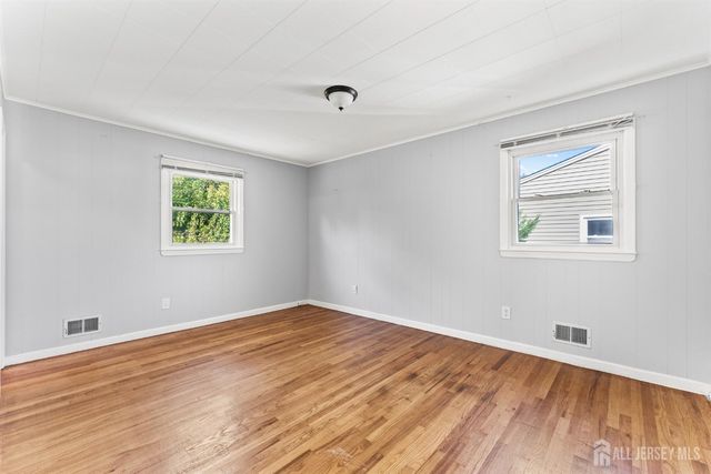 14 Mayling Court, Edison, NJ 08837