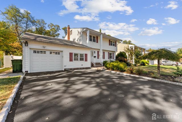 14 Mayling Court, Edison, NJ 08837