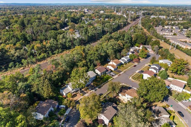14 Mayling Court, Edison, NJ 08837
