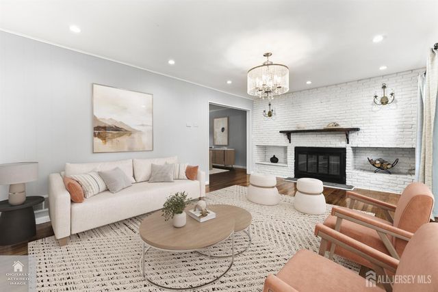14 Mayling Court, Edison, NJ 08837