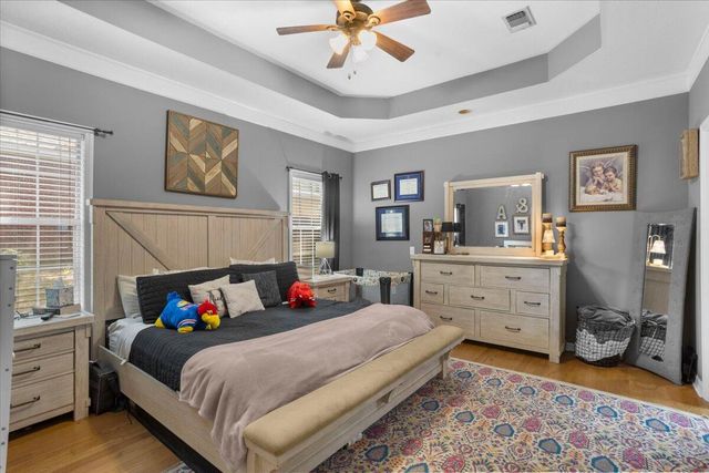 220 Pine Ln., Hattiesburg, MS 39402