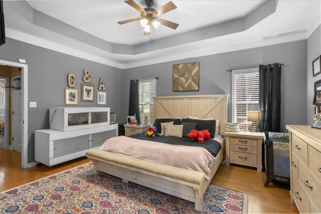 220 Pine Ln., Hattiesburg, MS 39402