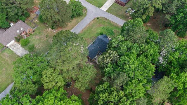 220 Pine Ln., Hattiesburg, MS 39402