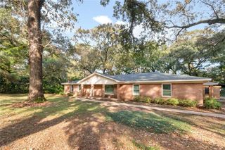 913 Cottage Hill Avenue, Mobile, AL 36693