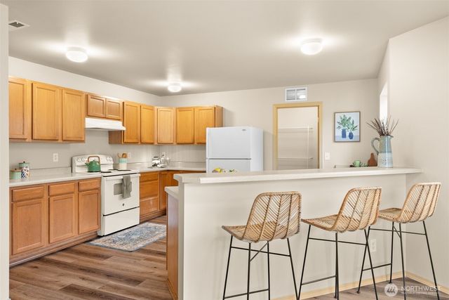 17709 Silver Creek Avenue E, Puyallup, WA 98375