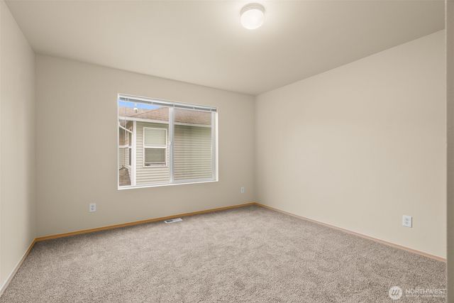 17709 Silver Creek Avenue E, Puyallup, WA 98375