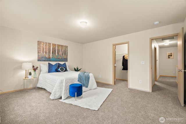 17709 Silver Creek Avenue E, Puyallup, WA 98375