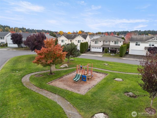 17709 Silver Creek Avenue E, Puyallup, WA 98375