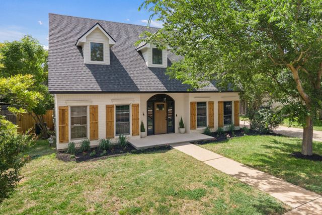 1102 Twin Creek DR, Pflugerville, TX 78660