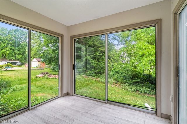 7439 State Route 43, Kent, OH 44240