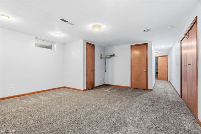 7439 State Route 43, Kent, OH 44240