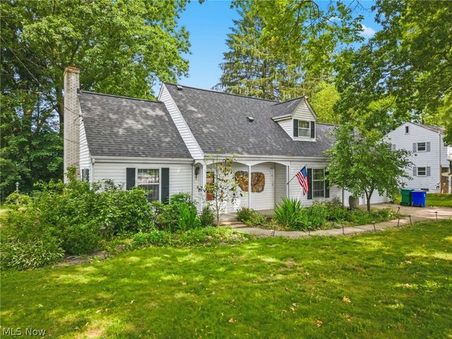 7439 State Route 43, Kent, OH 44240