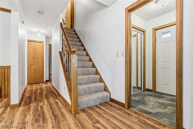 7439 State Route 43, Kent, OH 44240