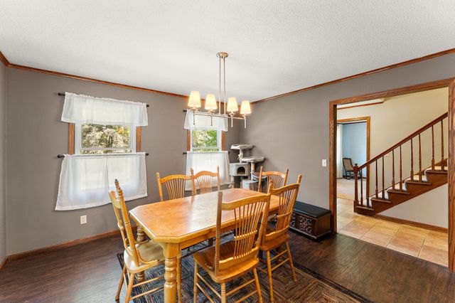 9888 Oak Shore Drive, Lakeville, MN 55044