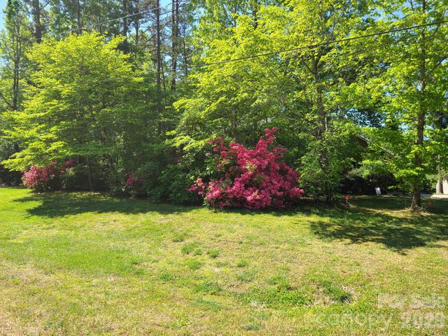 196 Flint Ridge Drive, Concord, NC 28025