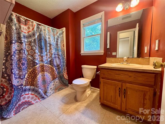 196 Flint Ridge Drive, Concord, NC 28025