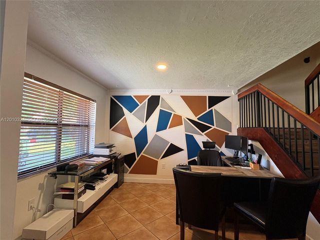 5424 Gate Lake Rd 5424, Tamarac, FL 33319