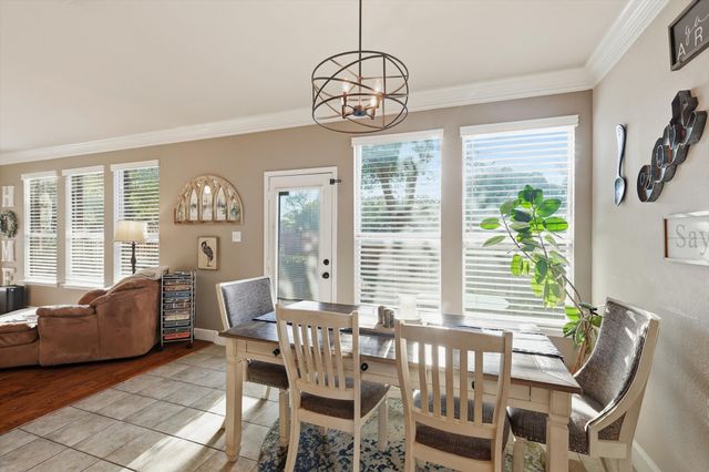 310 Salsbury Drive, Euless, TX 76040