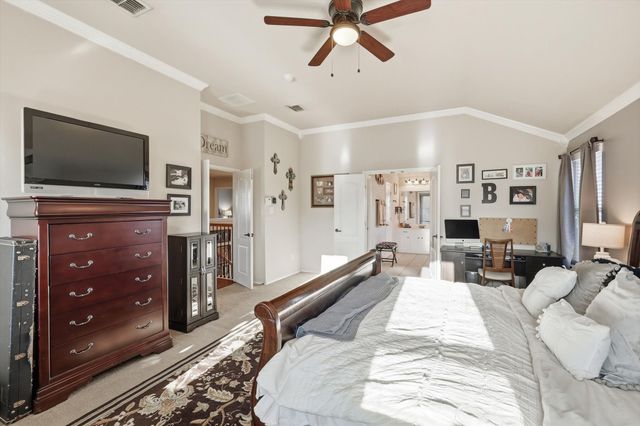 310 Salsbury Drive, Euless, TX 76040