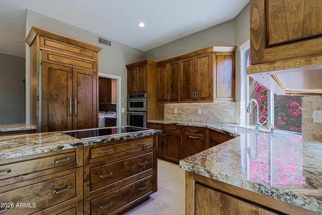 6991 E Mighty Saguaro Way, Scottsdale, AZ 85256