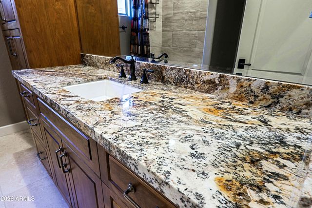 6991 E Mighty Saguaro Way, Scottsdale, AZ 85256