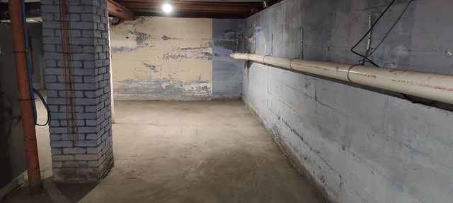 66 Coleman St, Abington, MA 02351