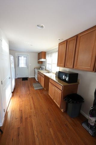 66 Coleman St, Abington, MA 02351