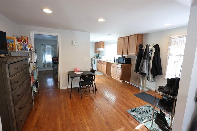 66 Coleman St, Abington, MA 02351