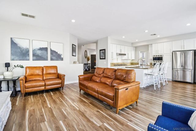 2904 Avenida Valera, Carlsbad, CA 92009