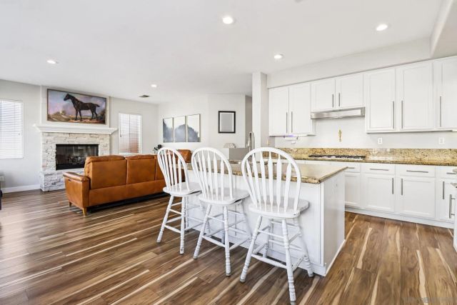 2904 Avenida Valera, Carlsbad, CA 92009