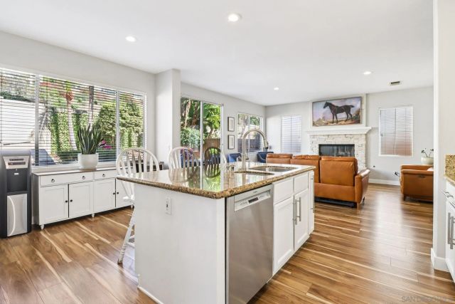 2904 Avenida Valera, Carlsbad, CA 92009