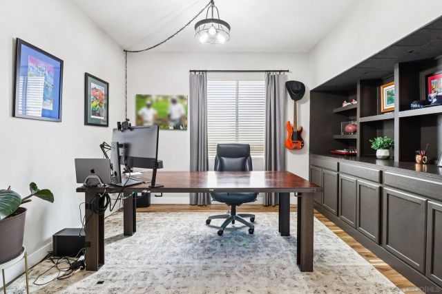 2904 Avenida Valera, Carlsbad, CA 92009