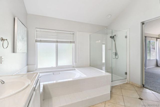 2904 Avenida Valera, Carlsbad, CA 92009