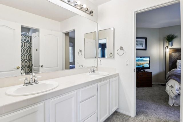 2904 Avenida Valera, Carlsbad, CA 92009