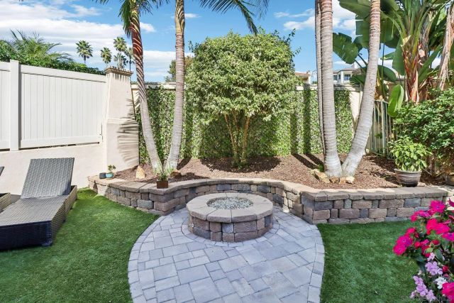 2904 Avenida Valera, Carlsbad, CA 92009