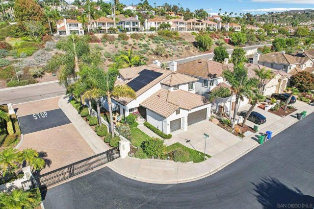 2904 Avenida Valera, Carlsbad, CA 92009