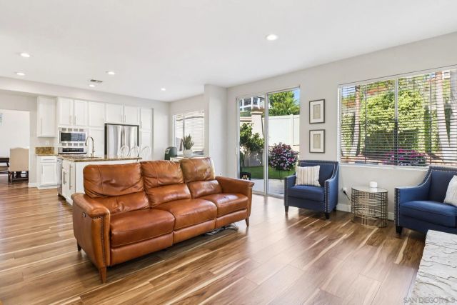 2904 Avenida Valera, Carlsbad, CA 92009