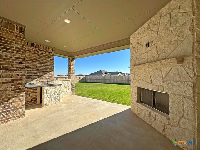 9303 Blackhawk Drive, Temple, TX 76502