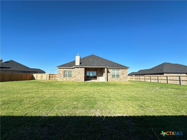 9303 Blackhawk Drive, Temple, TX 76502