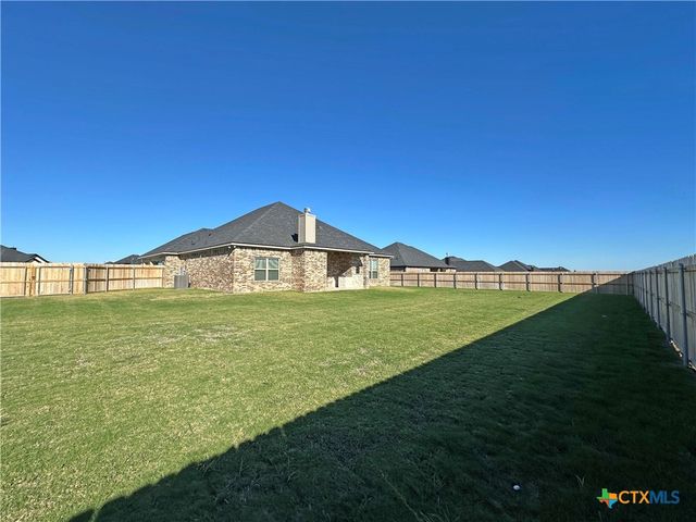 9303 Blackhawk Drive, Temple, TX 76502