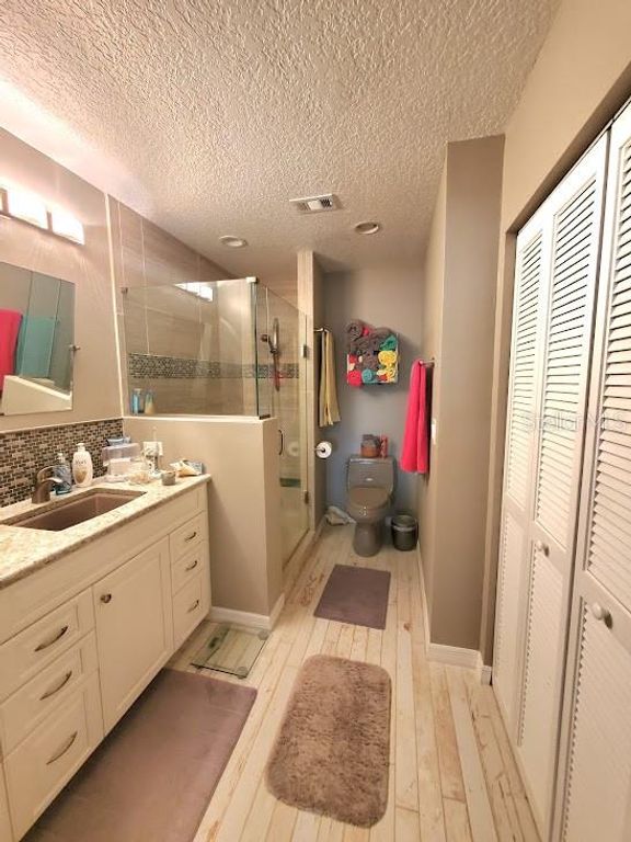 Image 21 of property listing at 113 LAGOON COURT, New Smyrna Beach, FL 32169